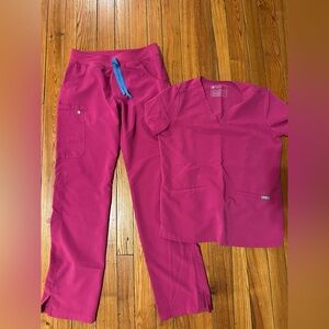 Figs Women's Magenta Scrub Set